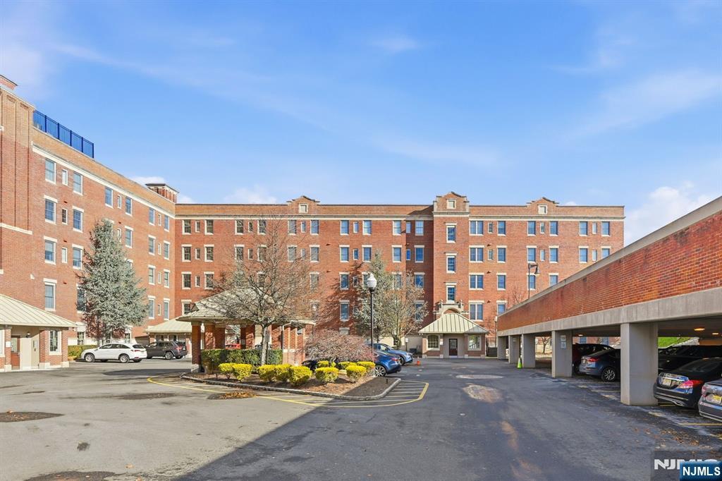 2301 Rio Vista Drive