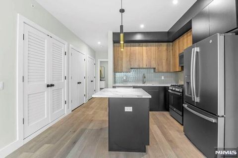 Photo of 2021 Jones Rd #205, Fort Lee, NJ 07024 (MLS # 26004983)