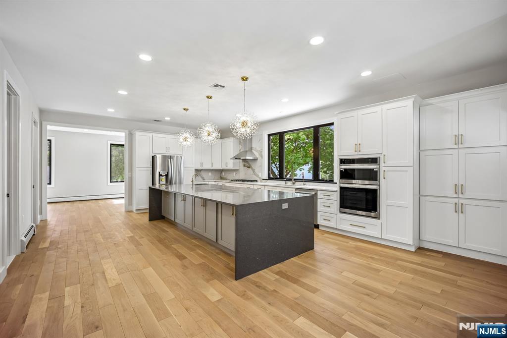 33 Lincoln Avenue