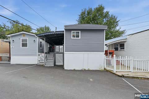 Photo of 15 Austin Street, Moonachie, NJ 07074 (MLS # 26032022)