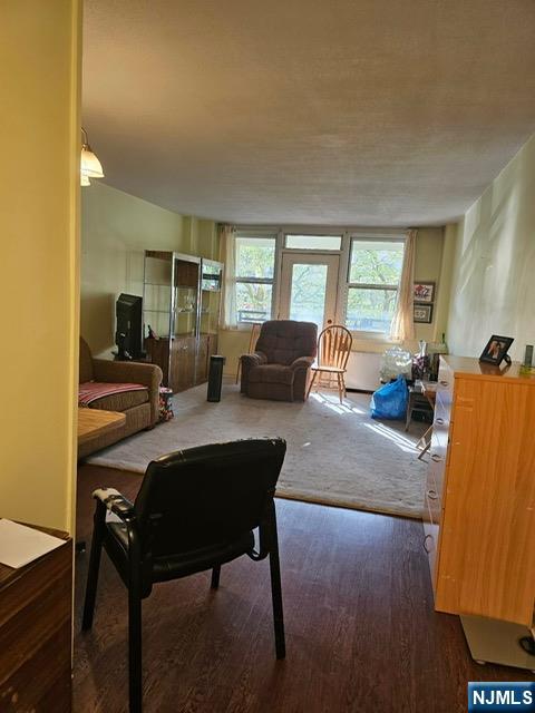 2200 N Central Road 2V