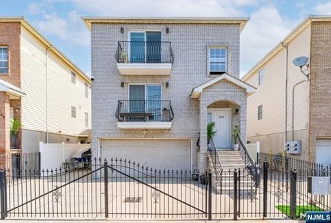 Photo of 228 Murray Street, Newark, NJ 07114 (MLS # 25021689) Photo of 228 Murray Street, Newark, NJ 07114 (MLS # 25021689)