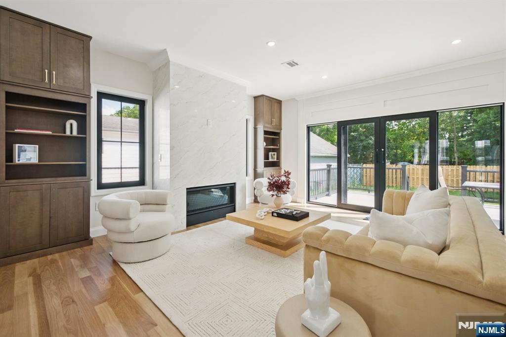 18 Willow Street