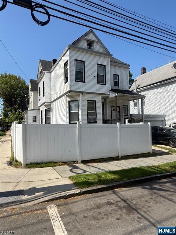50 9th Avenue