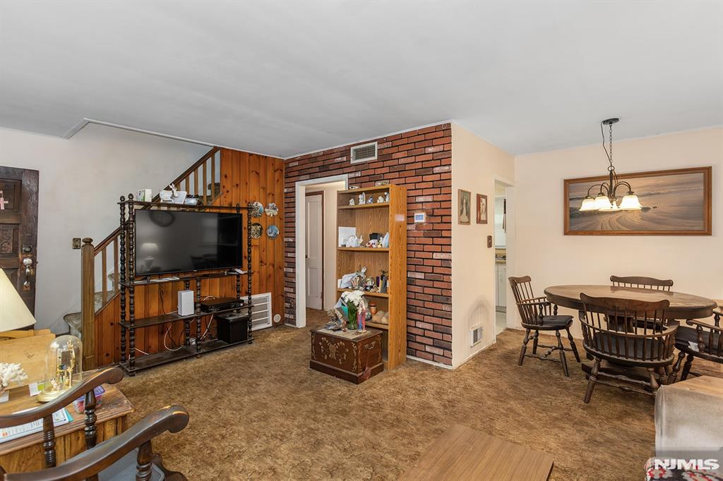 44 Bergen Drive