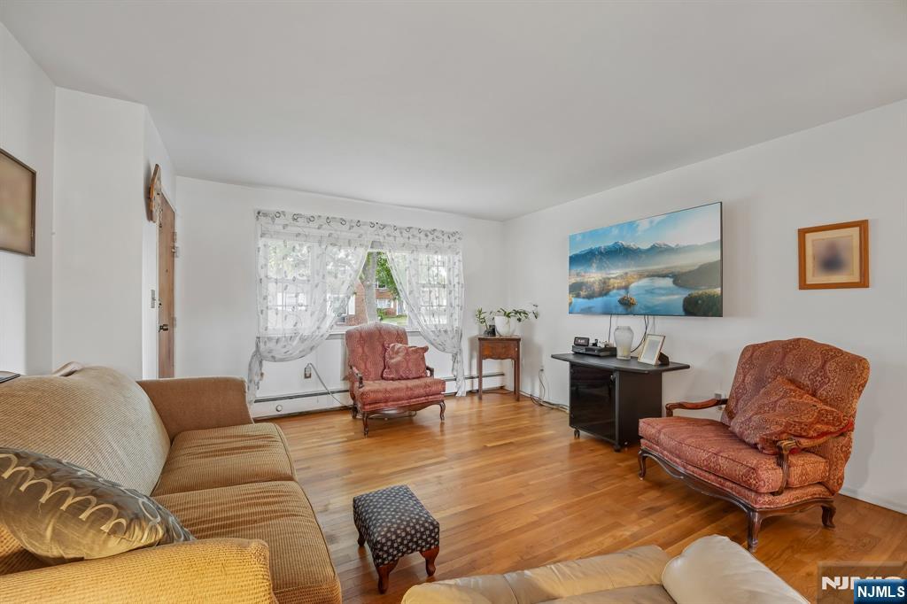 1255A Valley Road 15