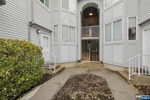 Photo of 2902 Jesse WAY #2902, Piscataway, NJ 08854 (MLS # 26028097)