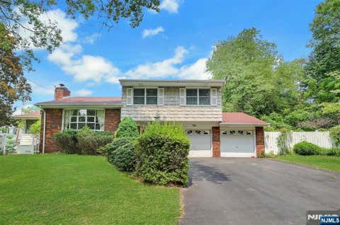 Photo of 2 Waldron Place, Closter, NJ 07624 (MLS # 26027120)