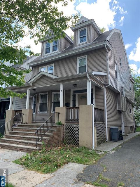 35 N 16th Street East Orange NJ 07017