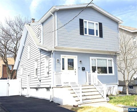 9 Chestnut Street North Arlington NJ 07031