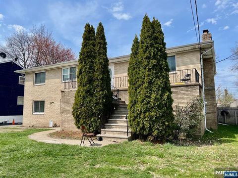 15 Vogt Lane Little Ferry NJ 07643