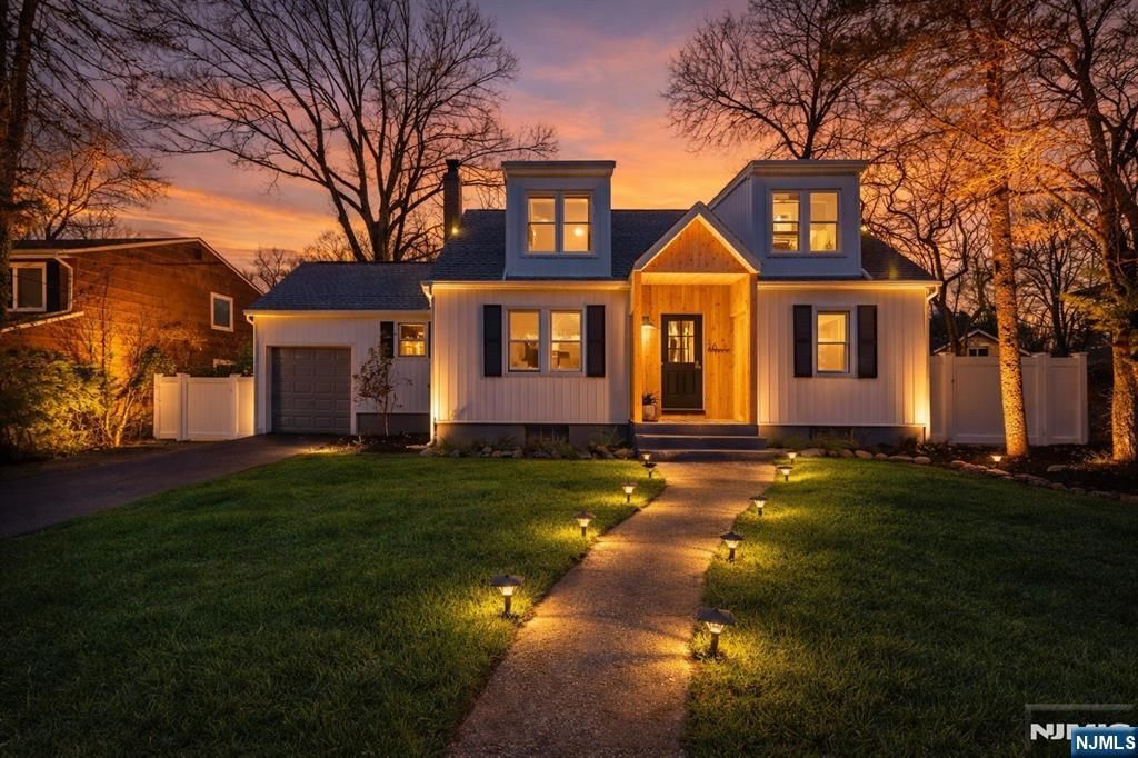 Photo of 28 Kensington Avenue, Norwood, NJ 07648 (MLS # 26009805)