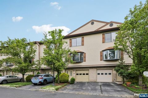 Photo of 201 Watchung Avenue #C19, Bloomfield, NJ 07003 (MLS # 26016141)