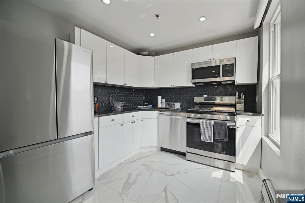 292 7th Street 2