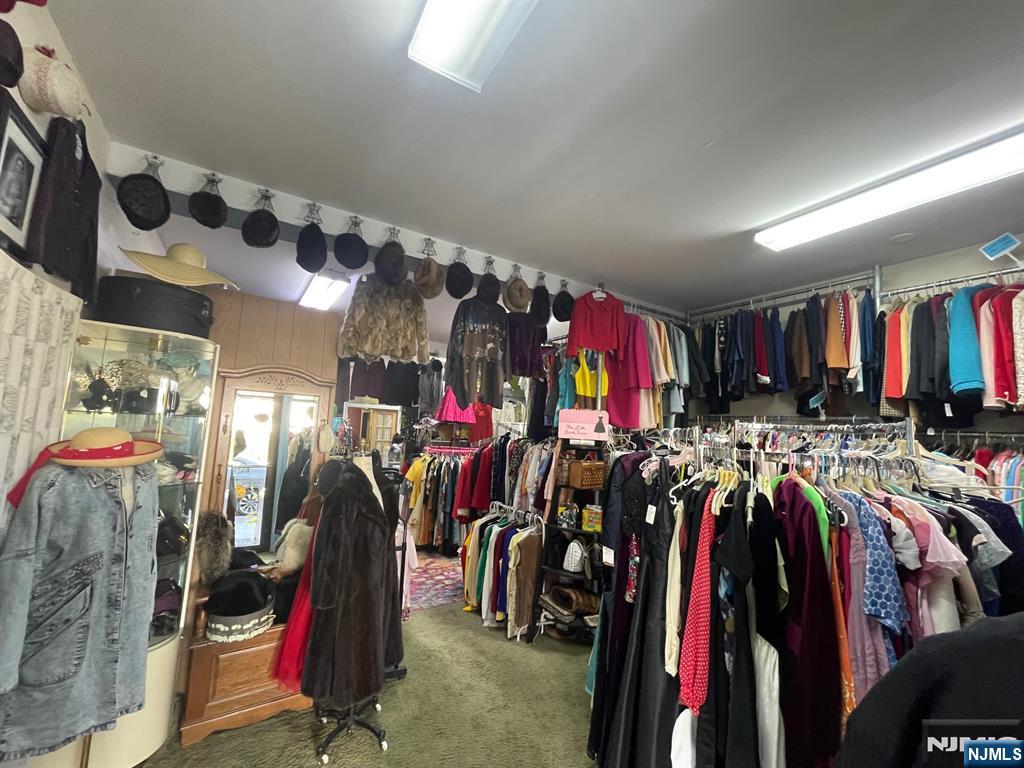 220 Bloomfield Avenue