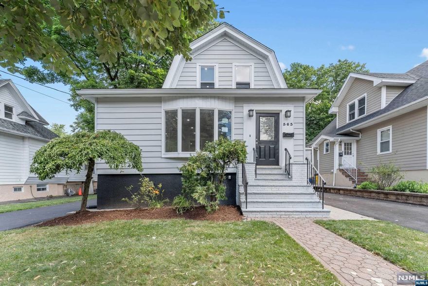 ***HIGHEST AND BEST DUE BY TUESDAY 7/2 at 5pm***This beautifully renovated 3-bedroom, 2-bathroom house is located in the prime area of Teaneck, offering convenient NYC transportation just down the street and walking distance to places of worship. The first floor includes a charming entry foyer, a spacious living and dining area, a bedroom, and a brand-new kitchen with stainless steel appliances. The second floor boasts two bedrooms and a newly renovated full bathroom. The fully finished basement provides excellent entertainment space, complete with a full bathroom and access to the backyard. Additional features include a new roof, new plumbing, a new Navien furnace/hot water heater, new kitchen, new bathrooms, and a new driveway. The house is equipped with central air and has a large, fenced-in yard. This opportunity won't last long!
