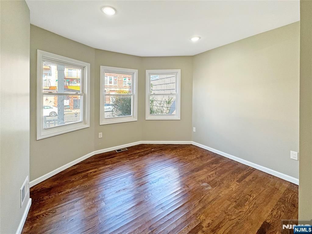 Photo of 132 Lincoln Avenue, Orange, NJ 07050 (MLS # 25022111)