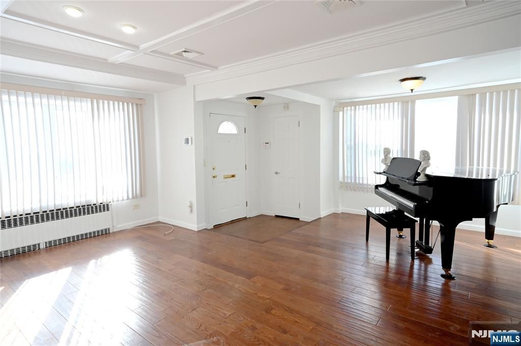 Photo of 420 Broad Avenue, Englewood, NJ 07631 (MLS # 26002476)