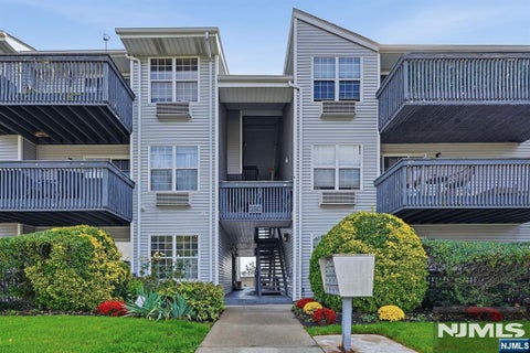 Photo of 280 Kipp ST #1E, Hackensack, NJ 07601 (MLS # 26039136)