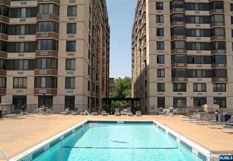 326 Prospect Avenue 8E Hackensack NJ 07601