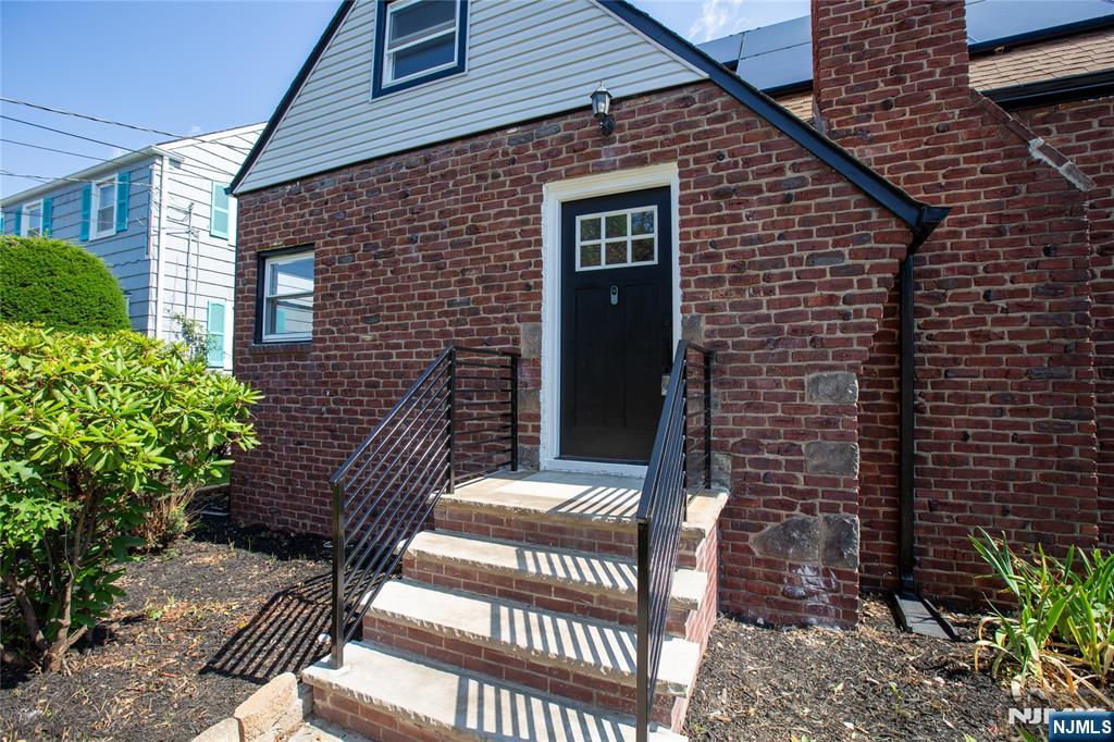 21 Beveridge Street