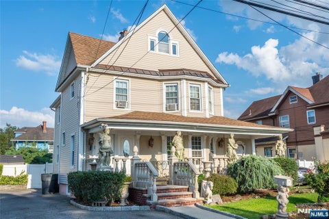 Photo of 53 Murray Hill Terrace, Bergenfield, NJ 07621 (MLS # 26032591)
