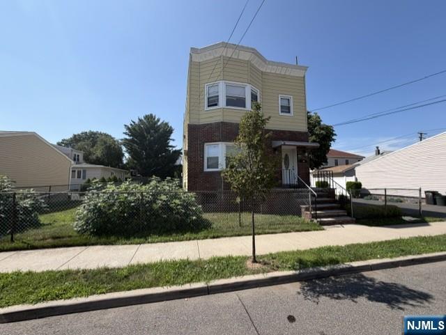 735 7th Street