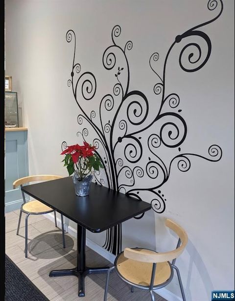 204 Diamond Bridge Hawthorne NJ 07506