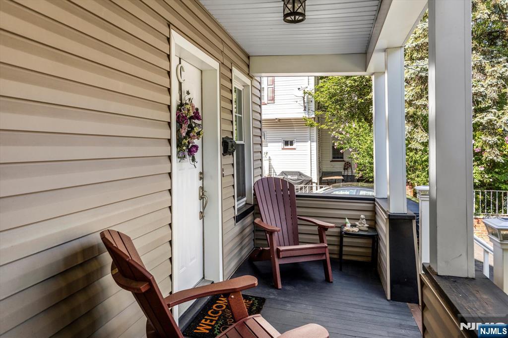 326 Mortimer Avenue