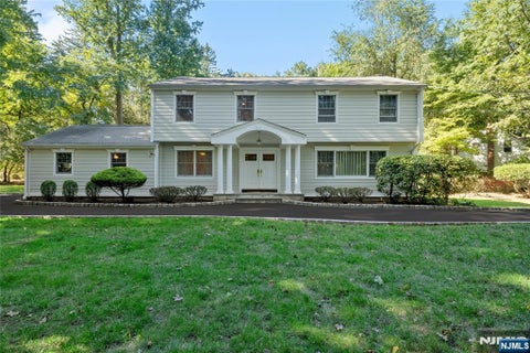 Photo of 55 Glen Road, Woodcliff Lake, NJ 07677 (MLS # 26035304)