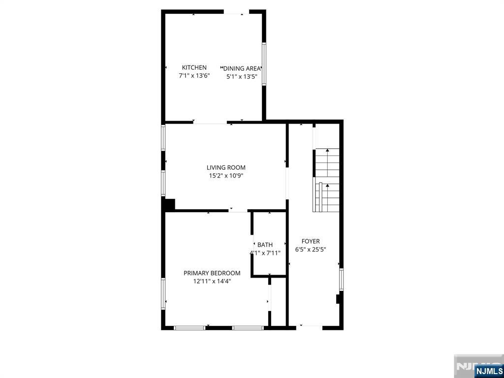 Main image without alt text