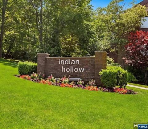 Photo of 230 Indian Hollow CT, Mahwah, NJ 07430 (MLS # 26014704)