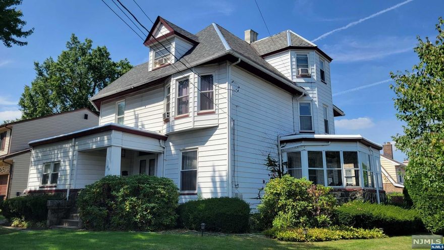 Top of the hill on a very quiet dead end street. Fantastic West Arlington location. Huge Lot. So much potential. You CAN have it all, if you hurry!