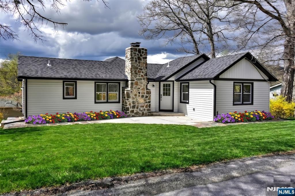 56 E Lake Shore Road