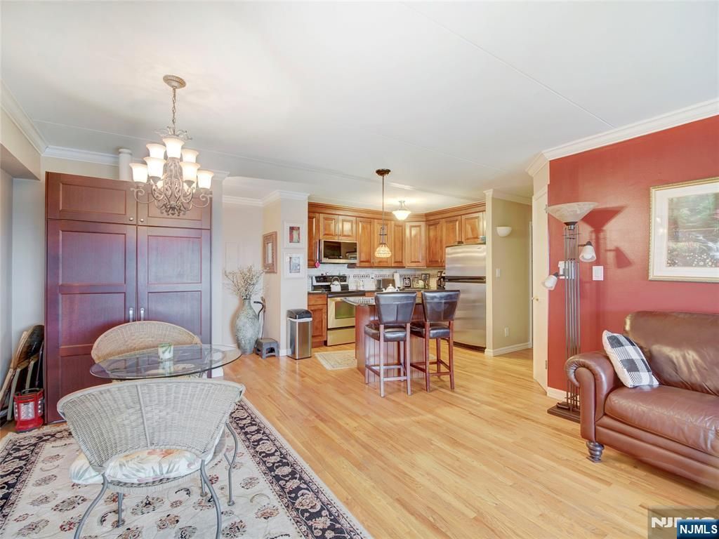 Photo of 250 Gorge Road #22F, Cliffside Park, NJ 07010 (MLS # 26013708)