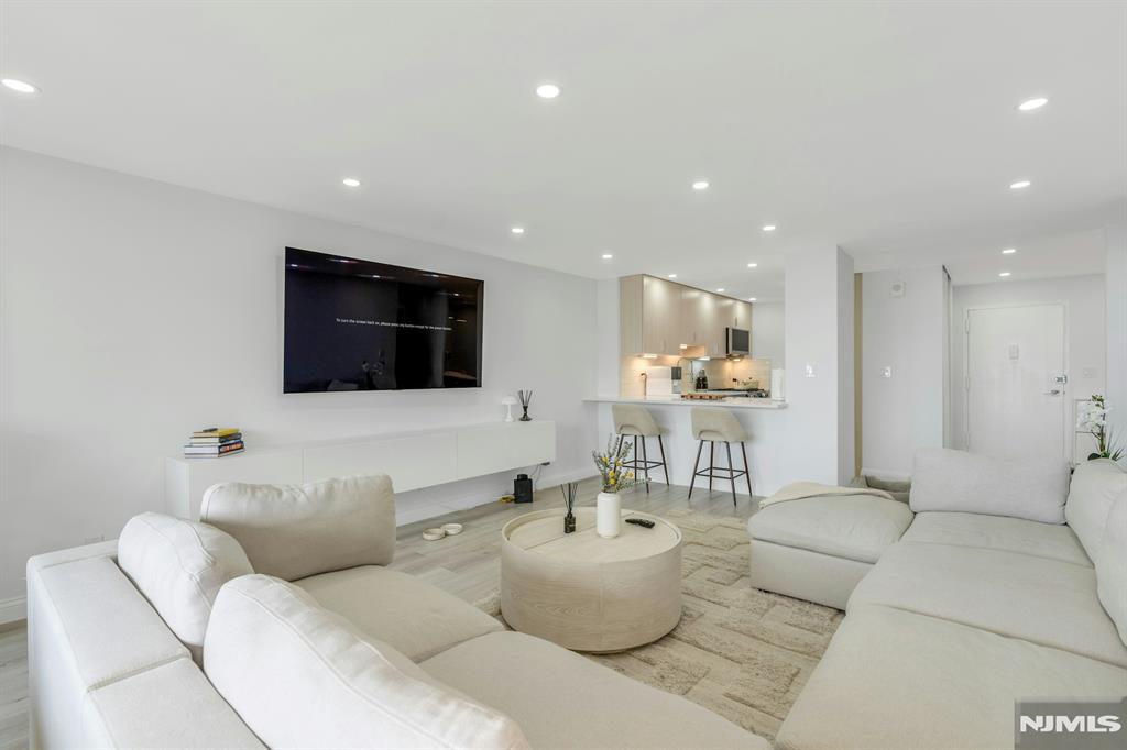 1203 River Road 11D