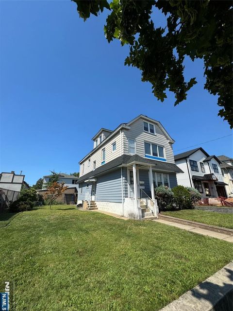 MLS: 25007873