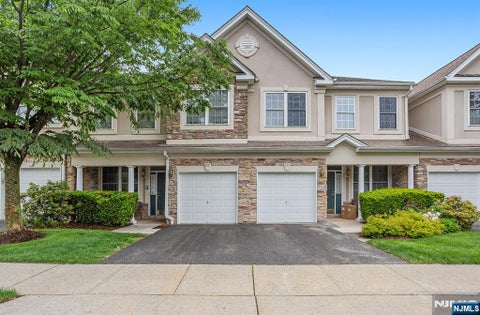 Photo of 145 Levinberg LN, Wayne, NJ 07470 (MLS # 26019753)