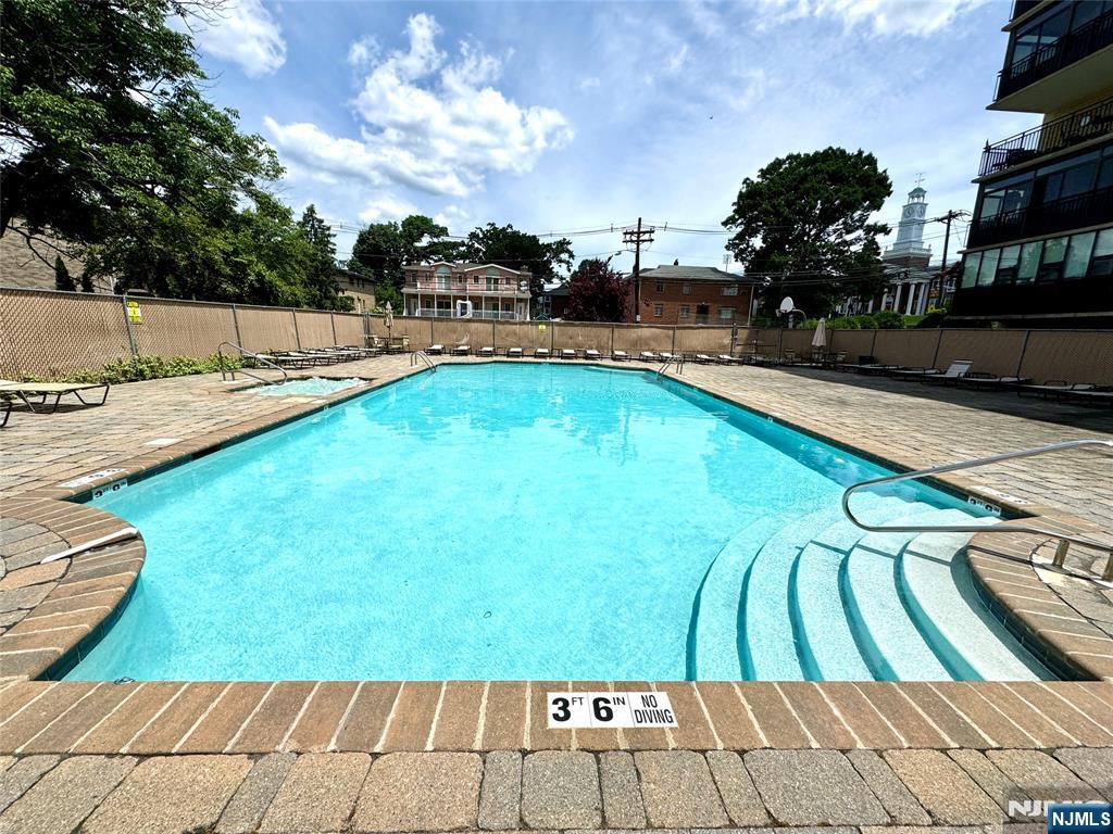 Homes for Sale in Northern NJ | ThisIsRiverEdge.com 2185 Lemoine Avenue 6P