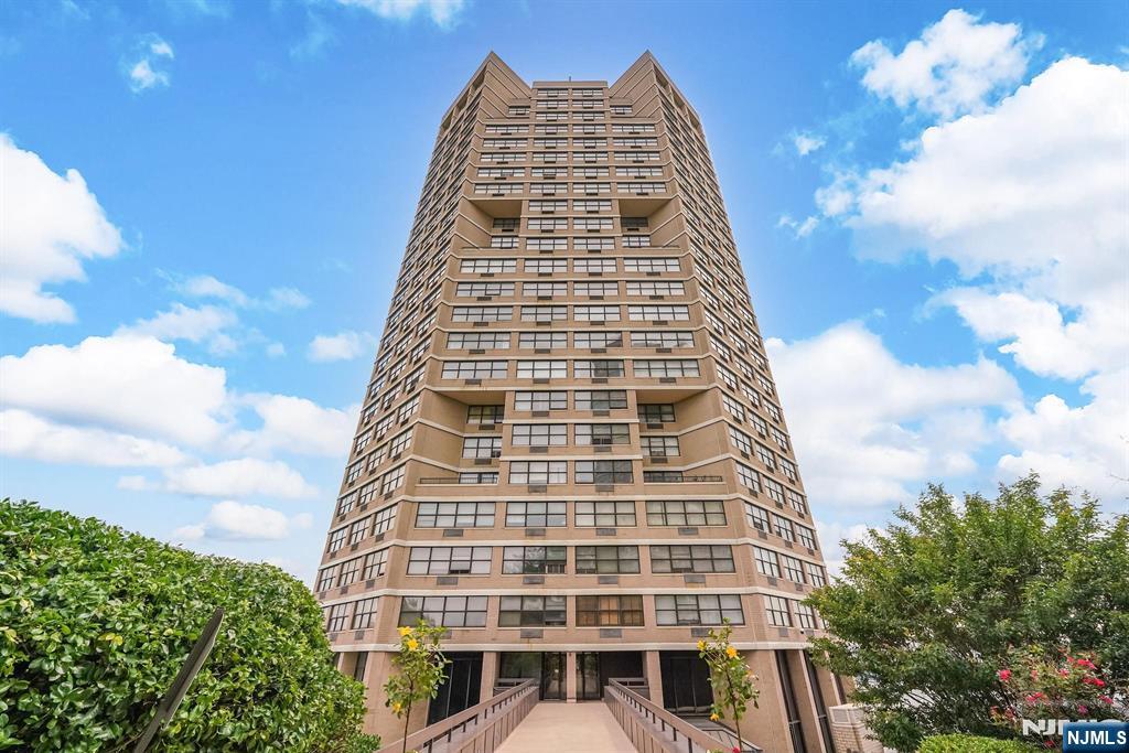 Property for Sale at 7004 E Kennedy Boulevard 28C, Guttenberg, New Jersey - Bedrooms: 2 
Bathrooms: 2  - $475,000
