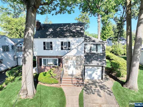 Photo of 1116 Trafalgar Street, Teaneck, NJ 07666 (MLS # 26027922)