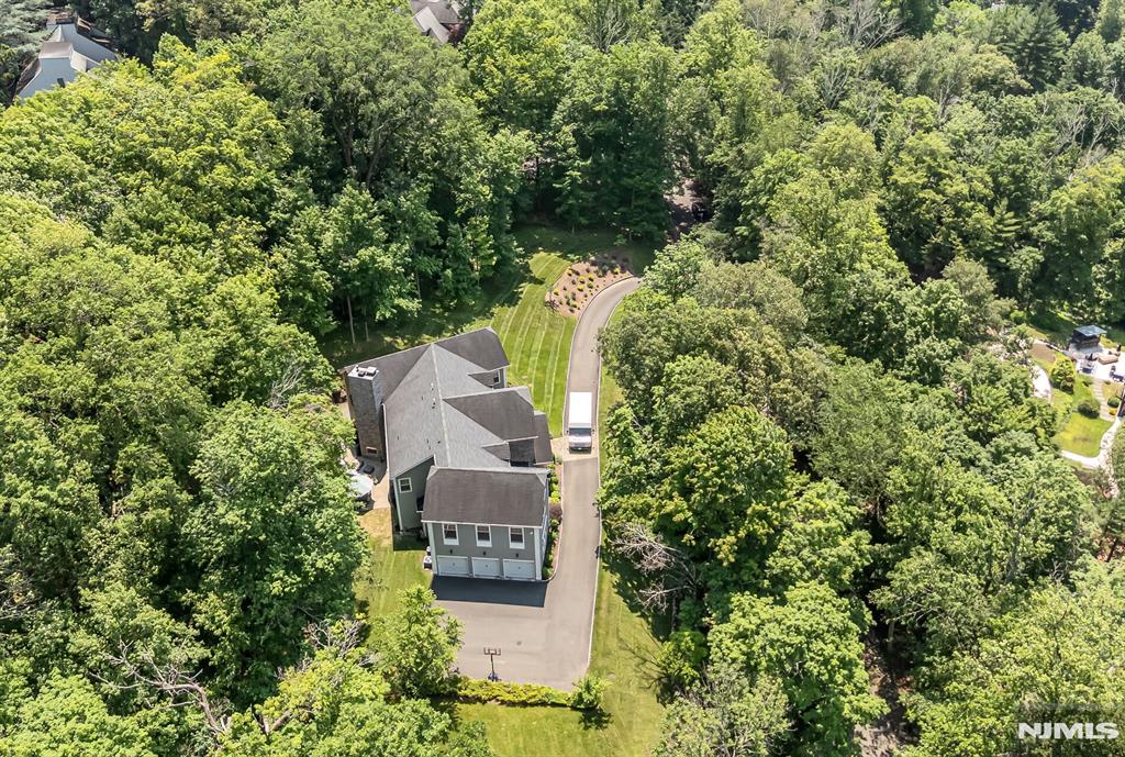 1 Tanbark Trail