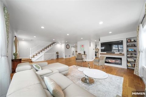 322 E Midland Avenue Paramus NJ 07652