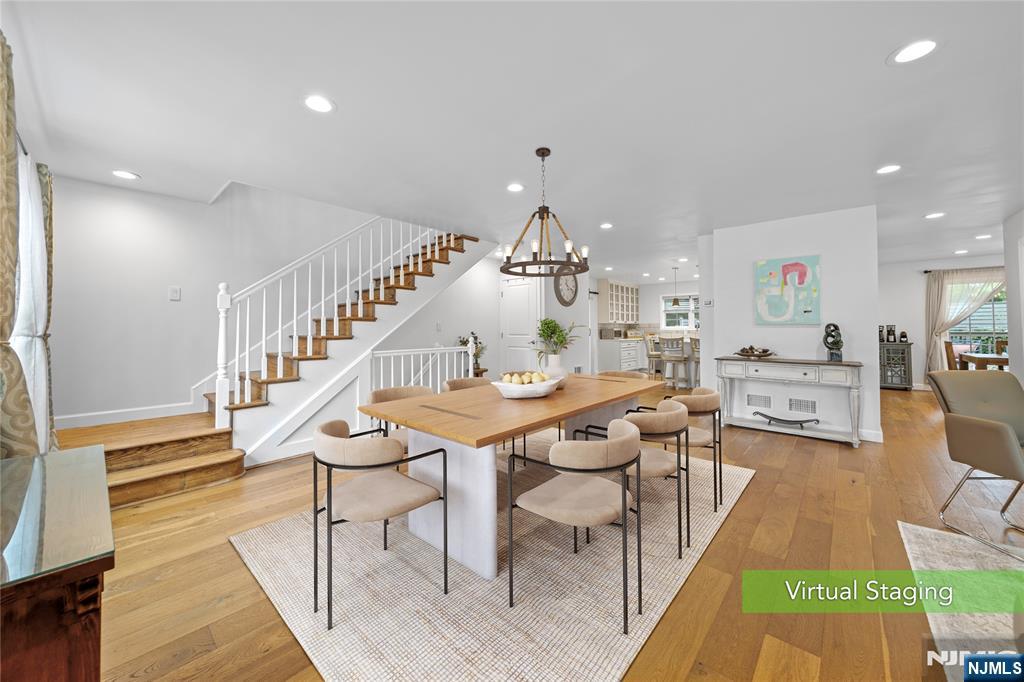 322 E Midland Avenue