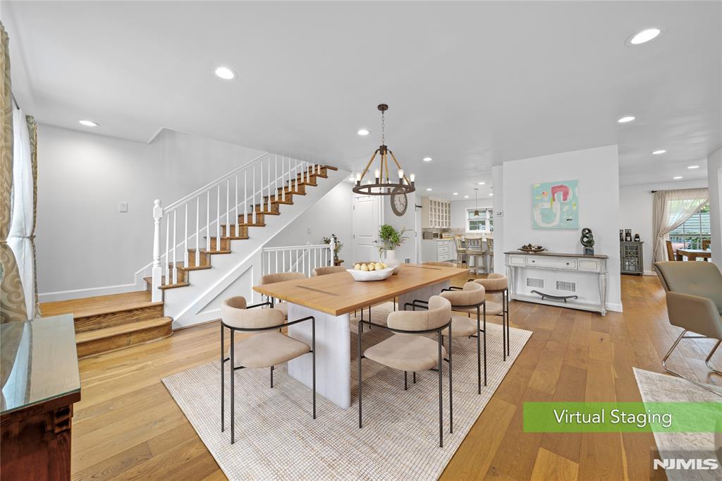 322 E Midland Avenue