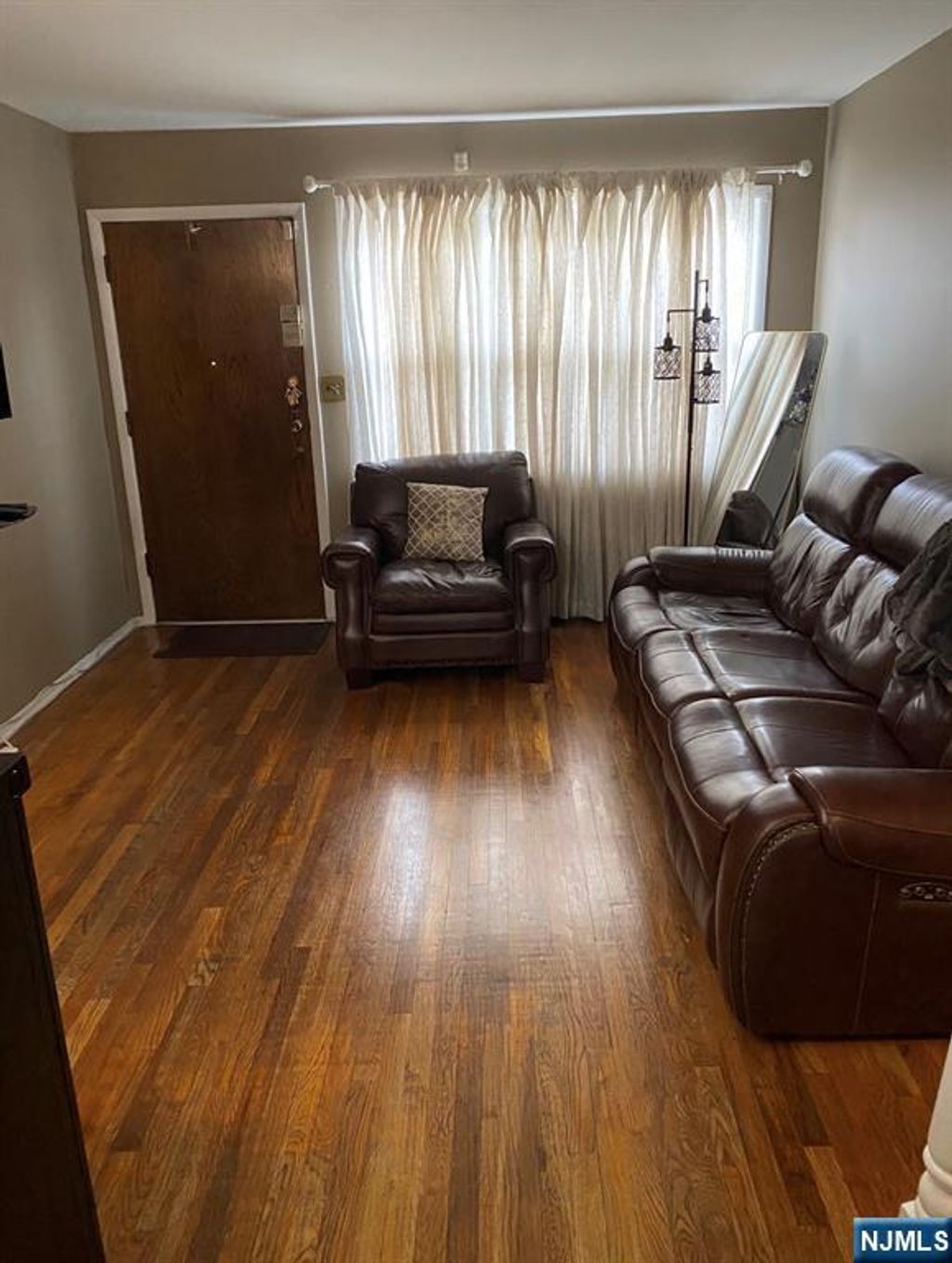 Photo of 154 Side Avenue, Jersey City, NJ 07305 (MLS # 26007391)