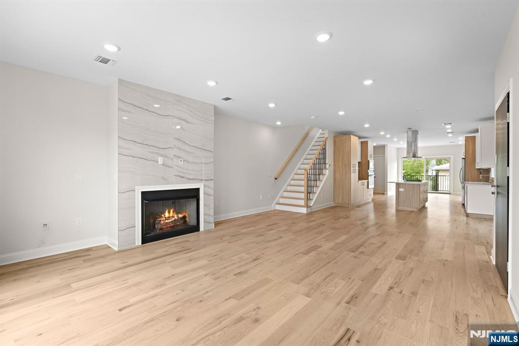 332 12th Street B
