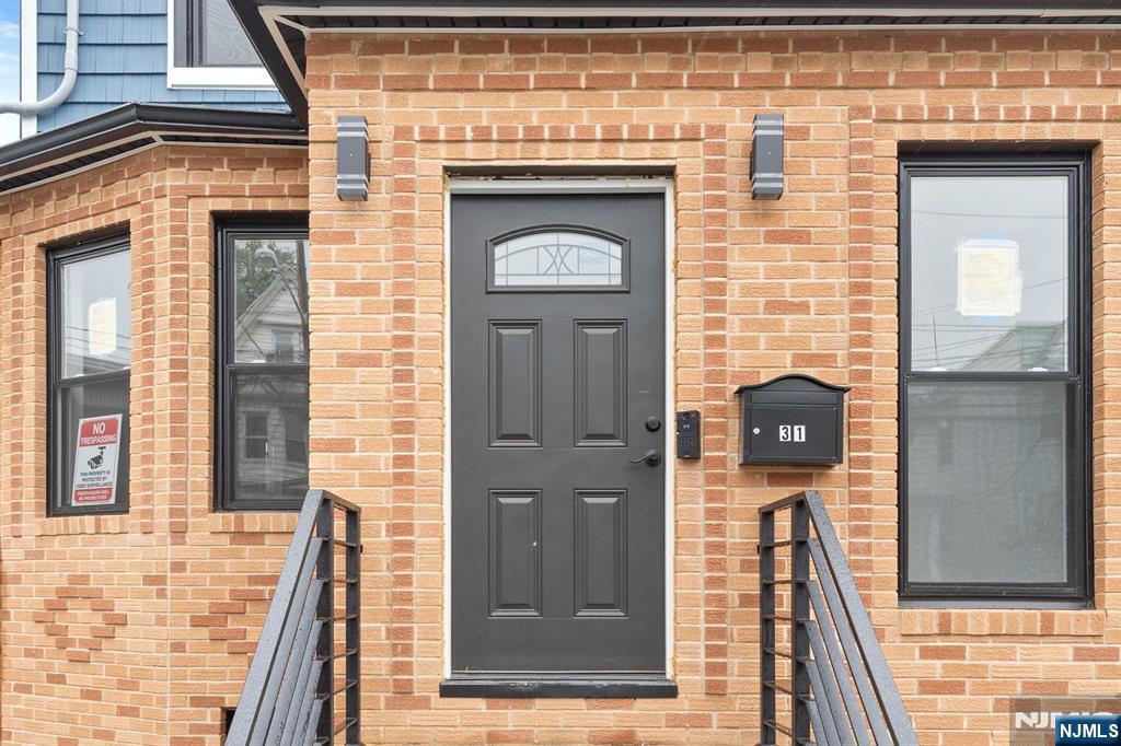 31 Cummings Street