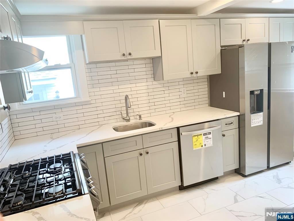 46 Brookfield Road 1
