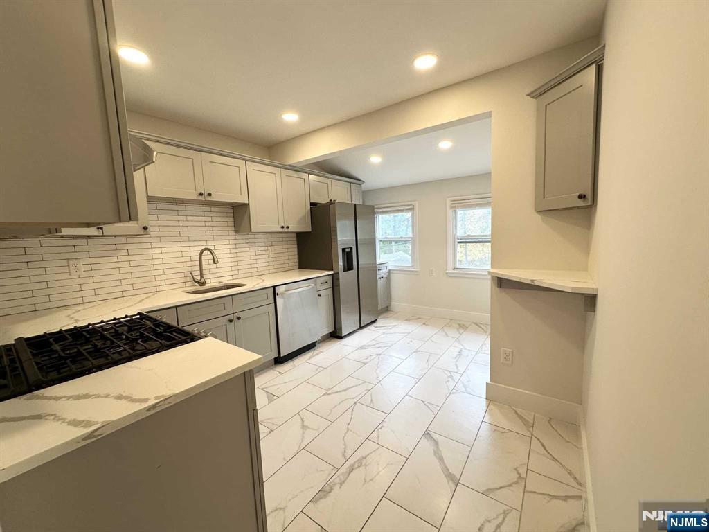 46 Brookfield Road 1